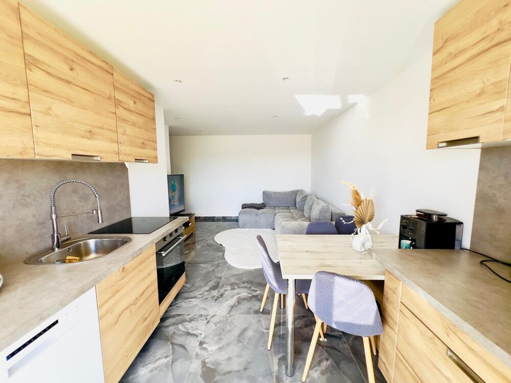 Appartement T4 68 m2 balcon plein sud et parking