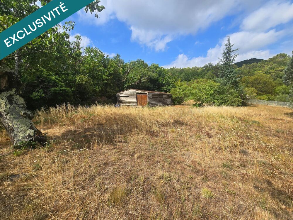 Vente Terrain Un véritable havre de paix en pleine nature, avec mazet cadastré, box à chevaux et vue dominante sur les montagnes. Graissessac
