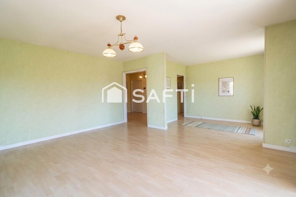 Vente Appartement T5 - 105m5 - Séjour double - 3 chambres - 2 box en sous-sol Poissy
