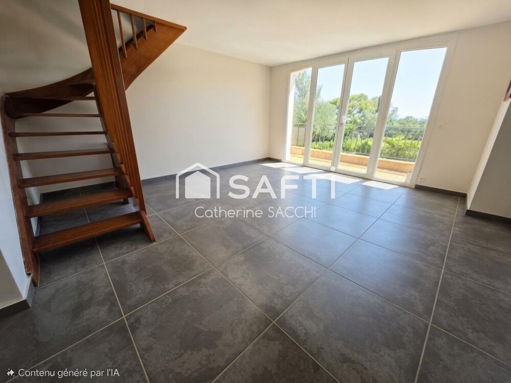 à vendre  Maison Saint-Raphaël (83700)