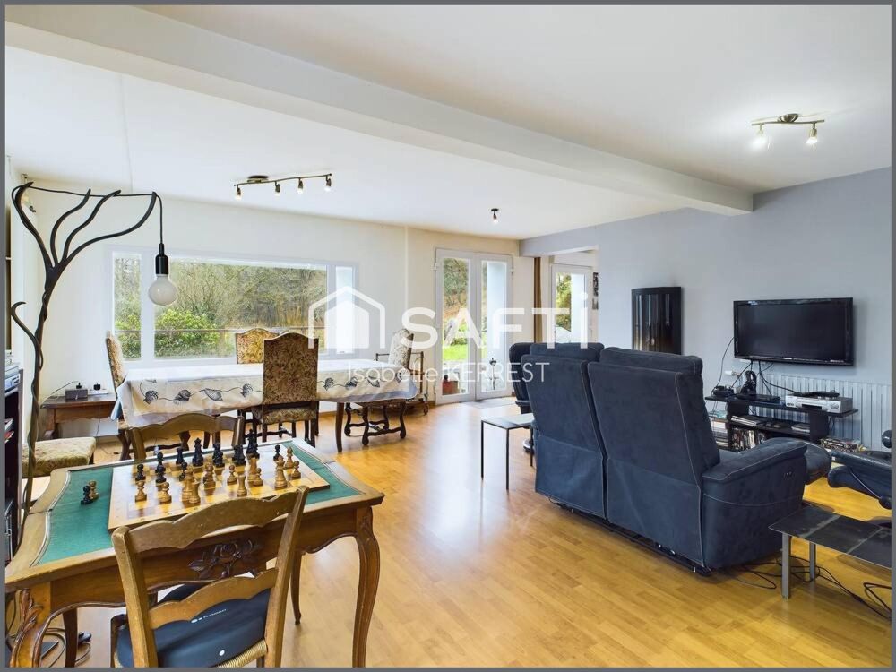 GRANDE MAISON FAMILIALE AU CALME, Cadre Boisé
