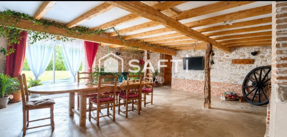 Vente Maison Corps de ferme rénové , T7 de 430 m² et 6 000 m² de terrain Lavaur