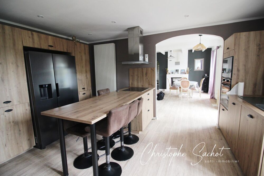 Vente Maison Maison 5 chambres +1 bureau sur Villefollet Villefollet