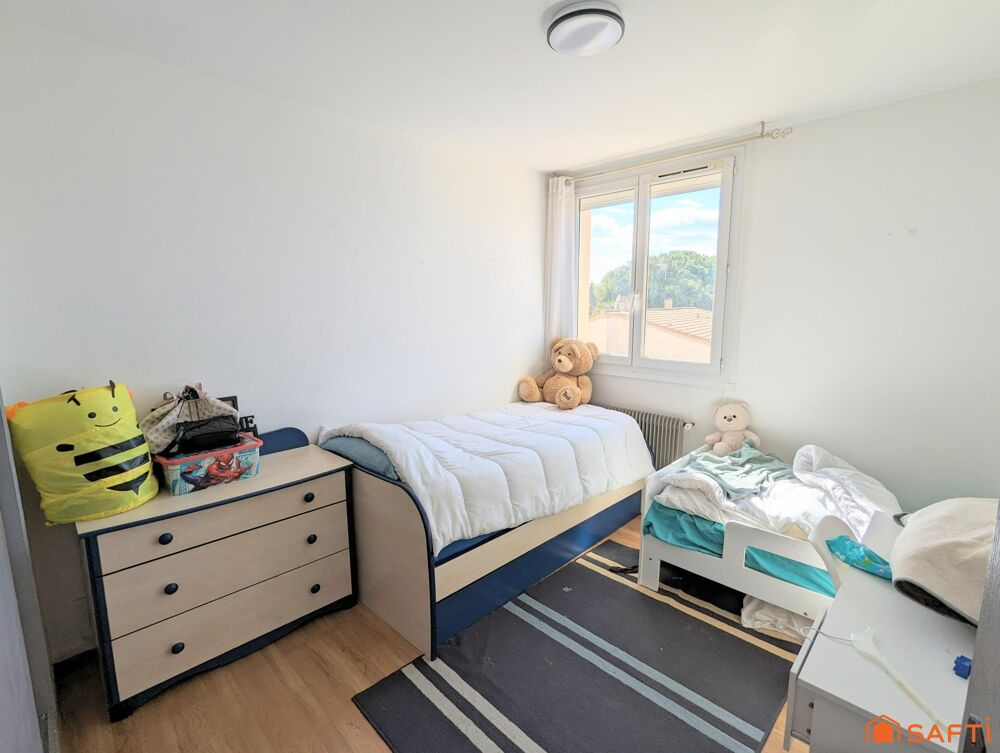 Vente Appartement Appartement 4 pièces avec garage et cave Nimes