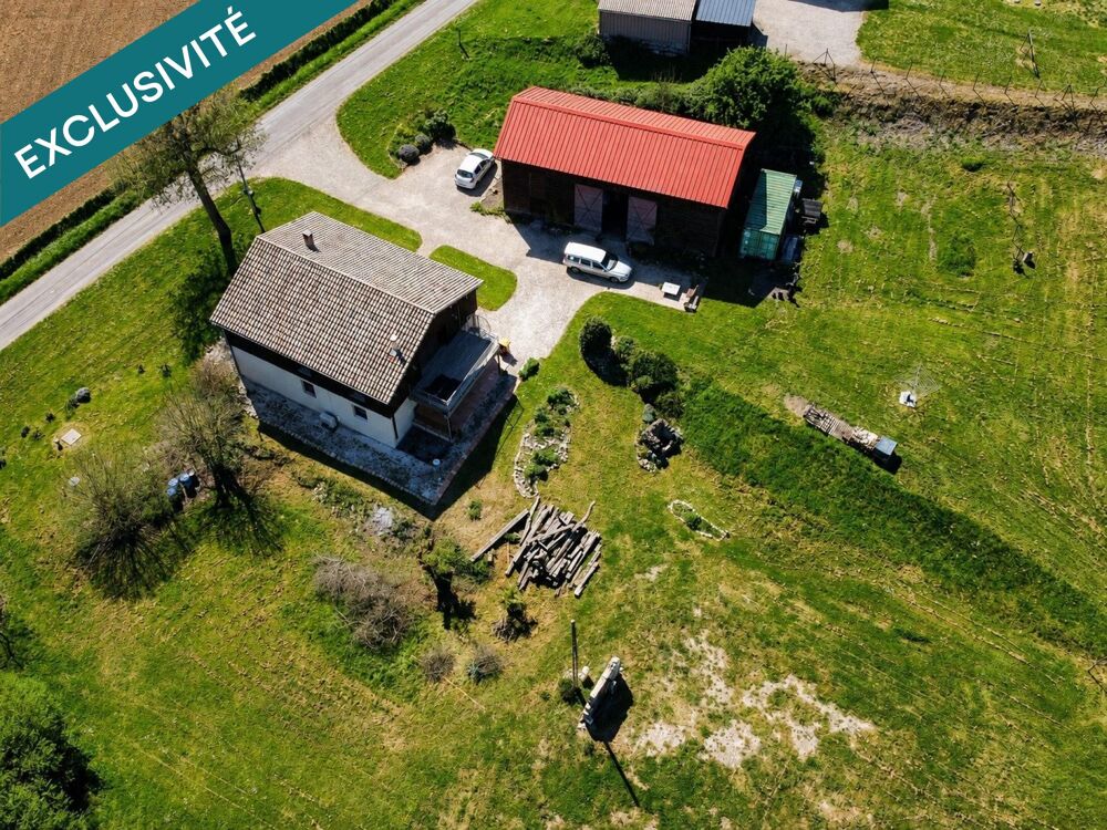 DPE B. Rénovation totale. Terrain constructible.
