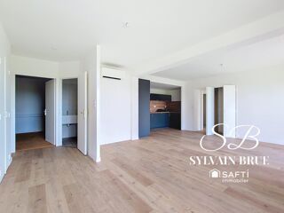  Appartement à louer 3 pièces 111 m²
