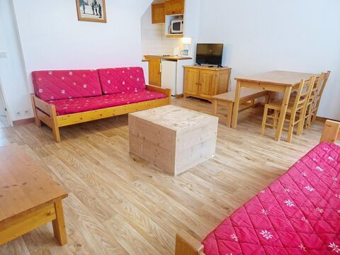   APPARTEMENT SPACIEUX DANS UNE RESIDENCE CALME, SKIS AUX PIEDS AVEC VUE SUR LES MONTAGNES Appartement - 2 pièce(s) - 44 m²