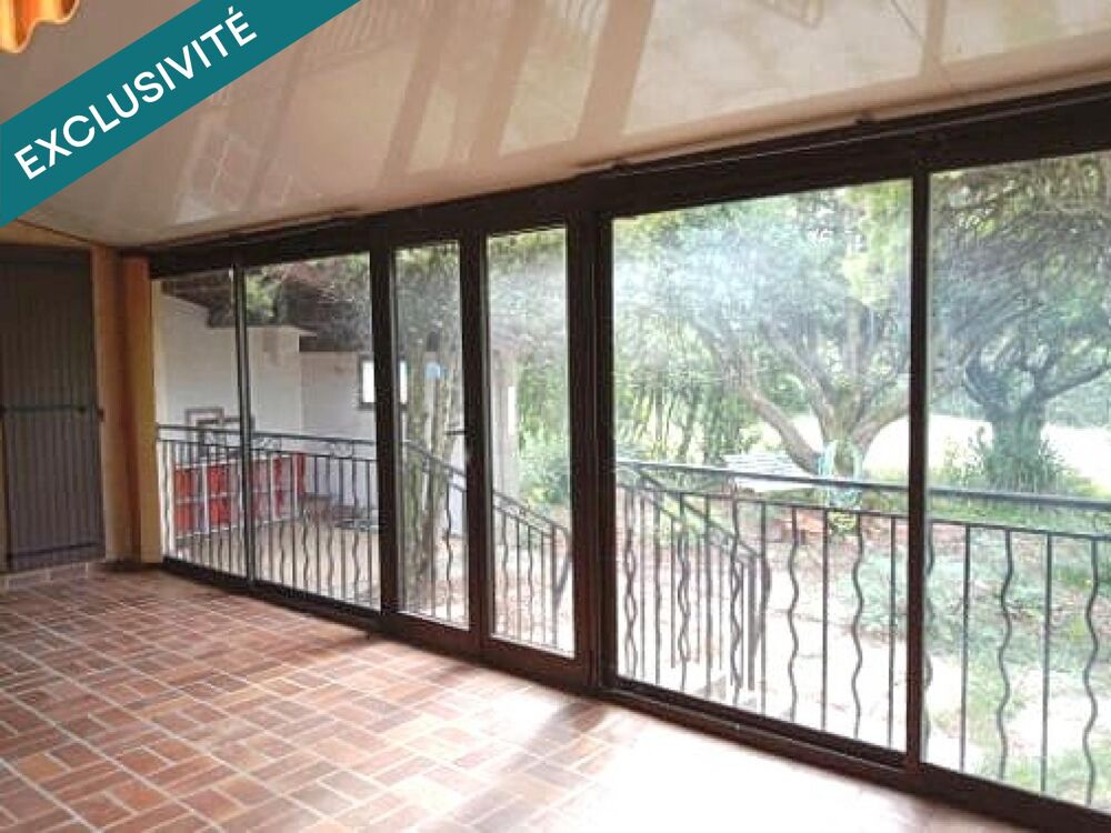 Villa T4 de 102m2 sur 1907de terrain avec 2 garages.