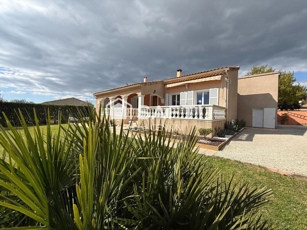 Maison de belle facture, rénovée, à Richerenches