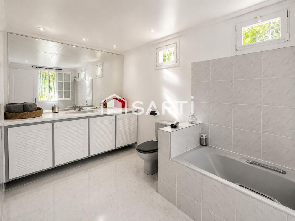 Vente Maison Saint-Paul : écrin tropical avec piscine Saint-paul