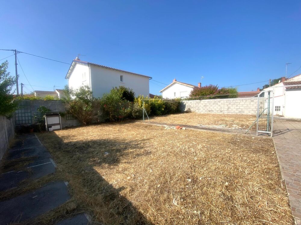 Vente Terrain PLEIN SUD SECTEUR RECHERCHE SUR LA ROCHELLE TERRAIN DE 347 M2 AVEC SON GARAGE ! La rochelle