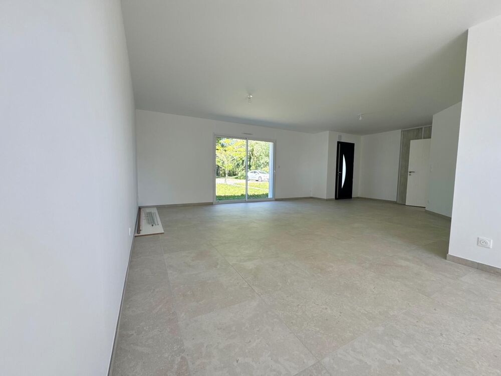 Vente Maison Maison neuve en campagne sans vis à vis. Le perrier