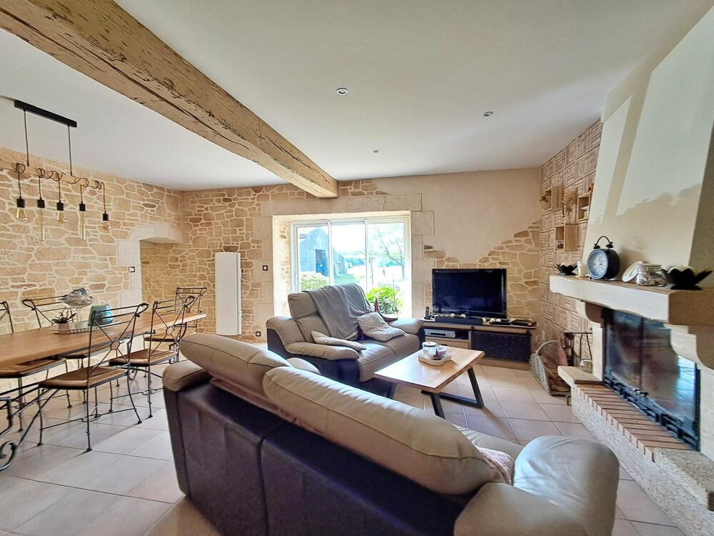 Vente Maison Maison 189 m² - 4 chambres avec jardin et garage - Terrain 1500m² Cezais