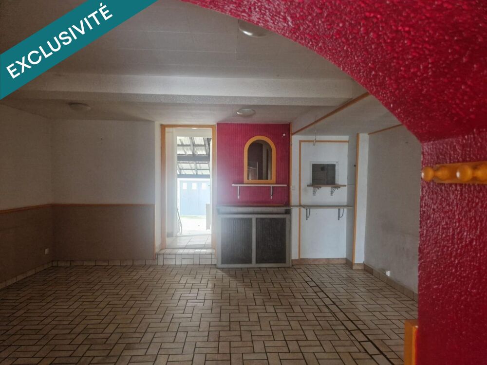 Maison de bourg avec dépendance et cour intérieur