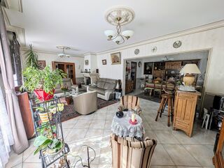  Maison à vendre 8 pièces 238 m²
