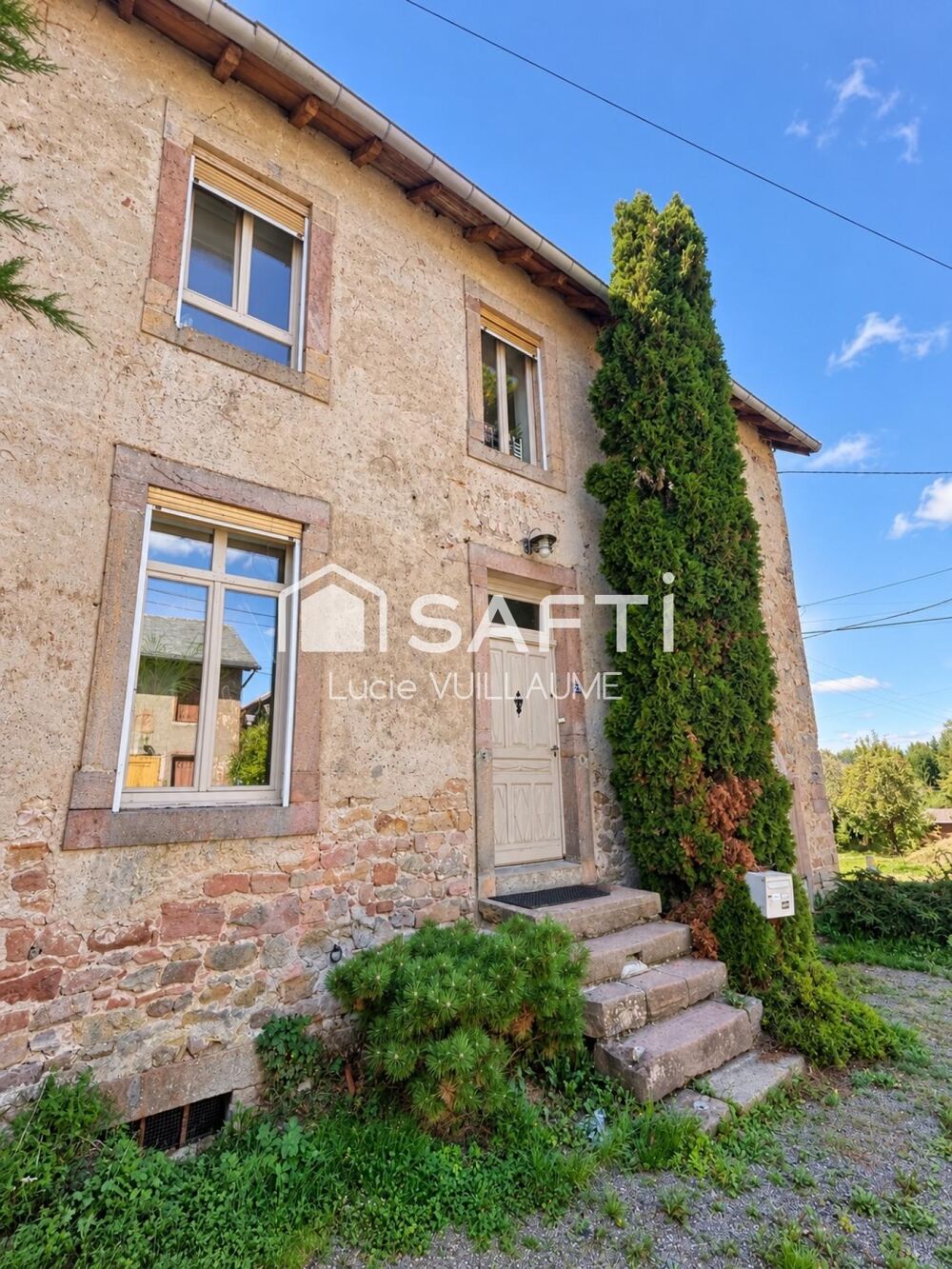Maison de caractère de 210 m²  beau potentiel