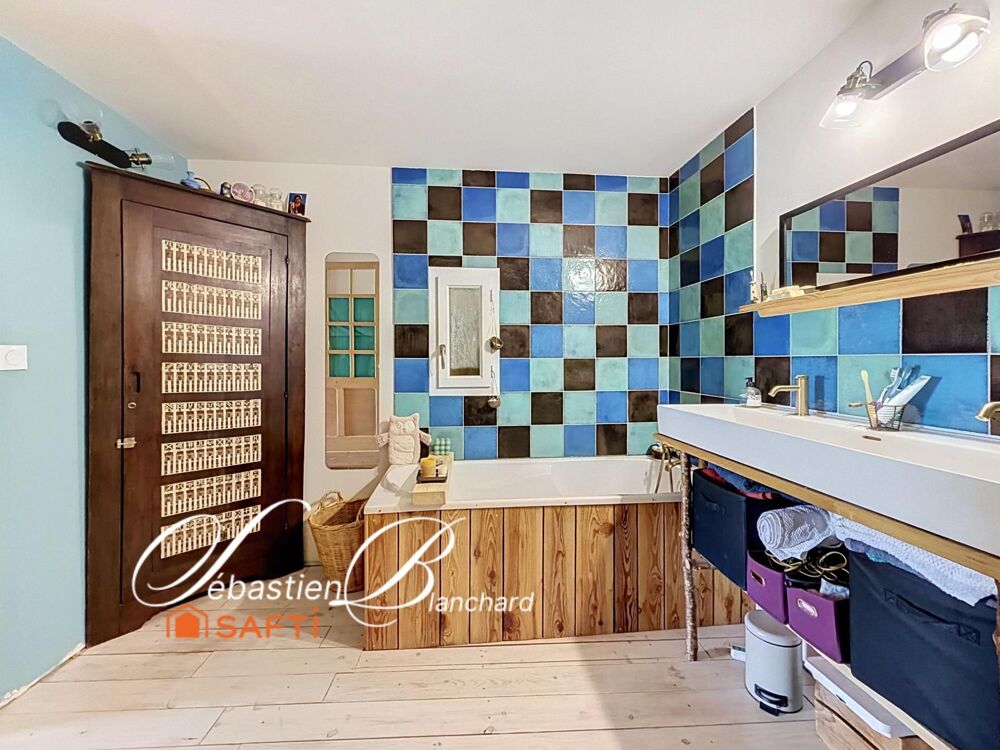 Vente Maison Maison de caractère avec gîte attenant – 223 m² – Charix Charix