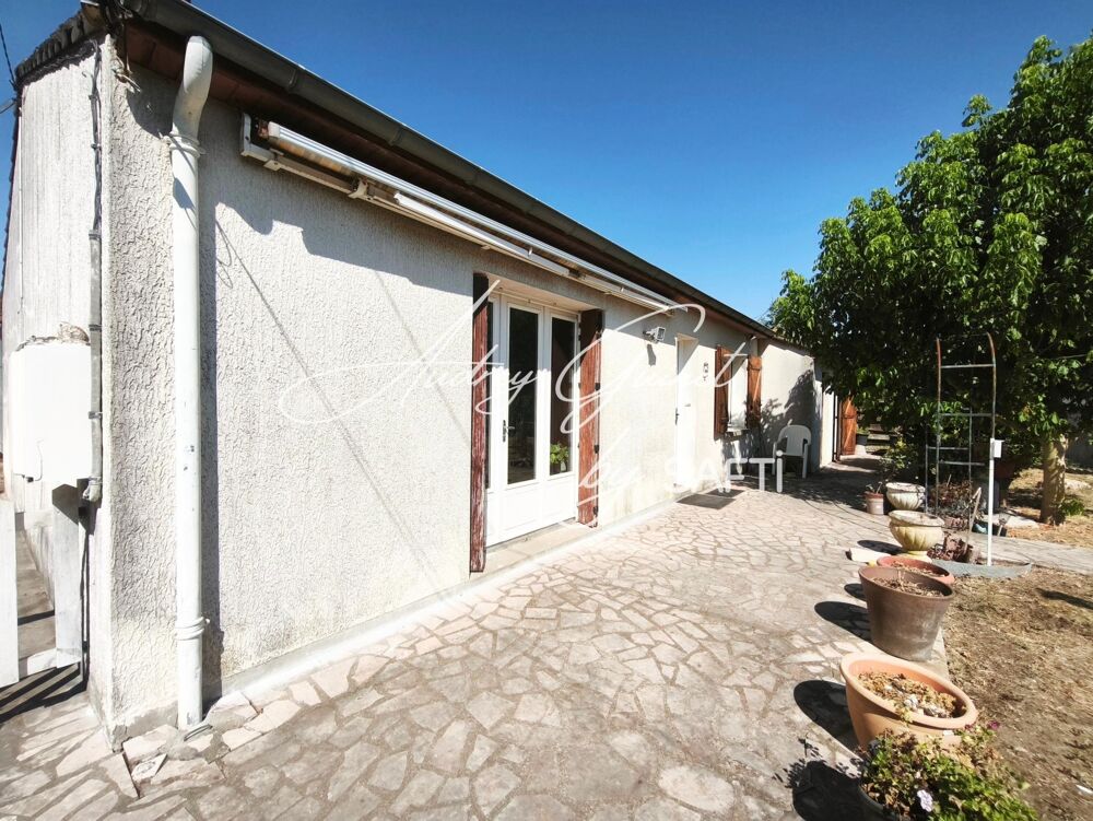 Maison de plain-pied  4 chambres  120 m²  Lencloître