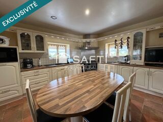  Maison � vendre 10 pi�ces 247 m�