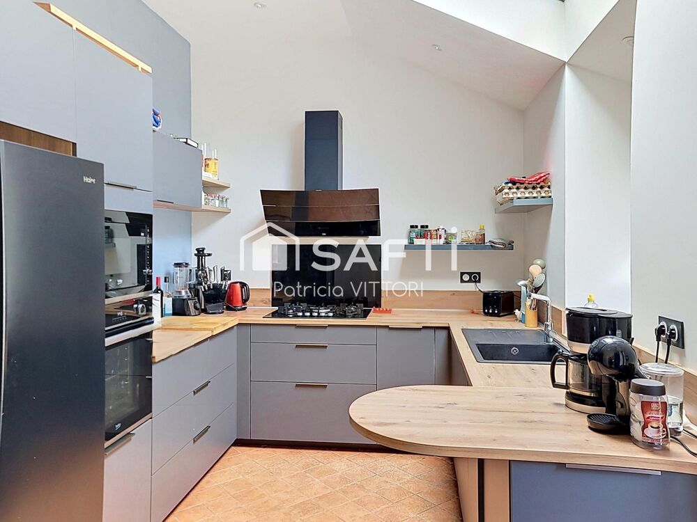 Vente Maison Maison de ville rénovée, 4 chambres, bureau indépendant, extérieur clos. Gorron