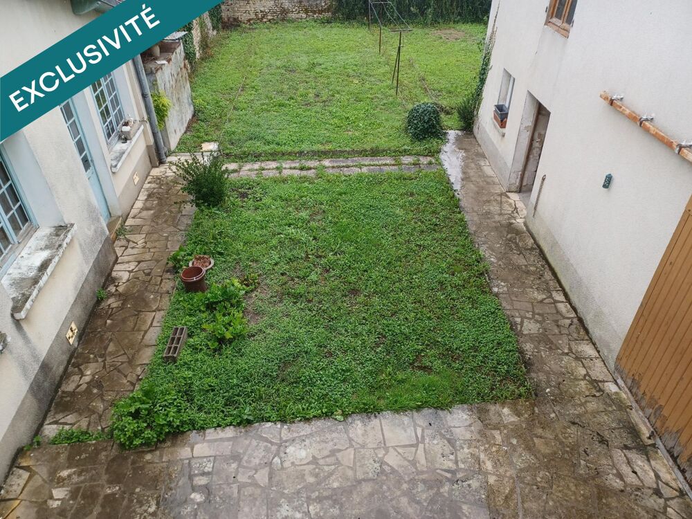 Vente Maison Maison près centre-bourg, 4 chambres garage jardin Aigre