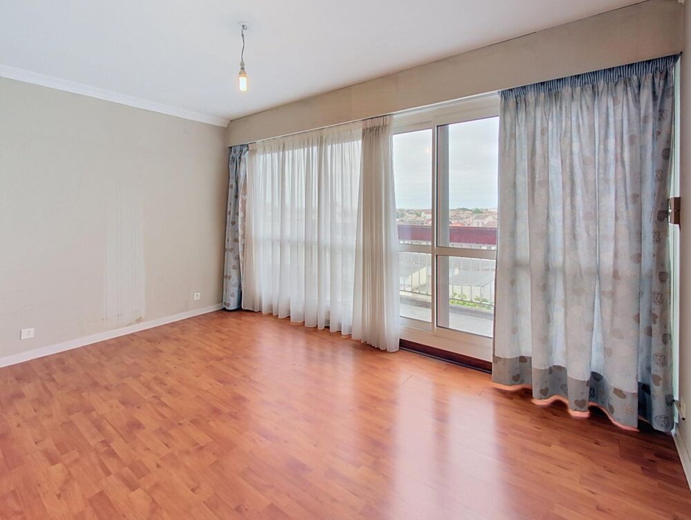 Vente Appartement TALENCE – Grand T3 de 85 m² au dernier étage avec garage, parking et cellier Talence