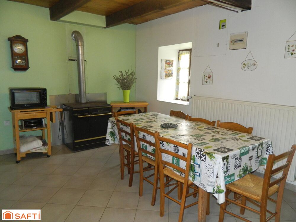 Maison 63 m2, source, 7 hectares (jardin, bois, landes)