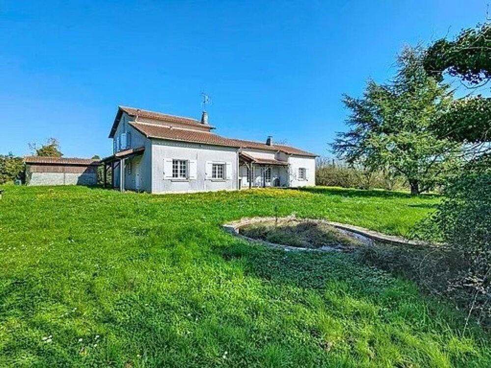 BELLE MAISON FAMILIALE AVEC POTENTIEL DE DEVELOPPEMENT