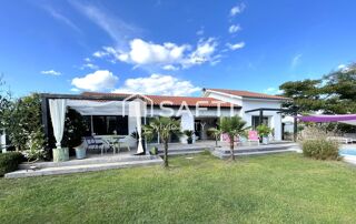  Maison  vendre 6 pices 130 m