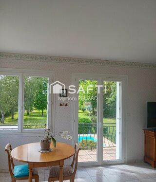  Maison à vendre 10 pièces 218 m²