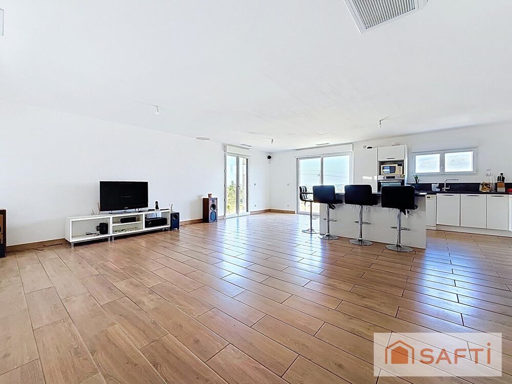 Vente Maison Maison récente avec 2 800 m² et belle vue Gratens