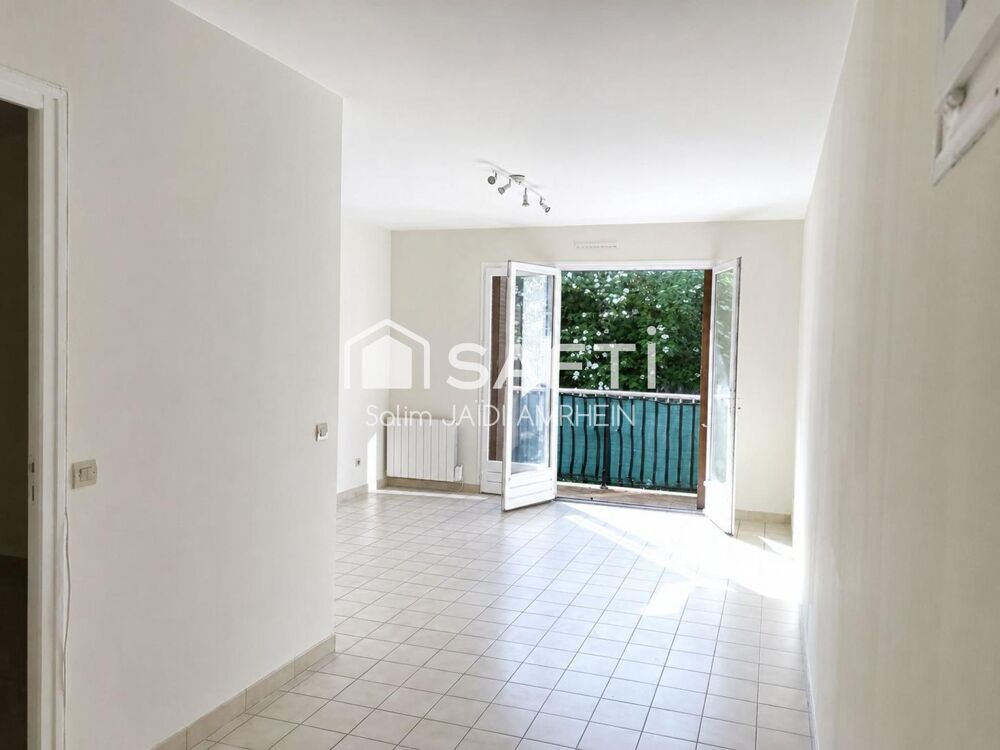 Investissez : studio loué proche transports