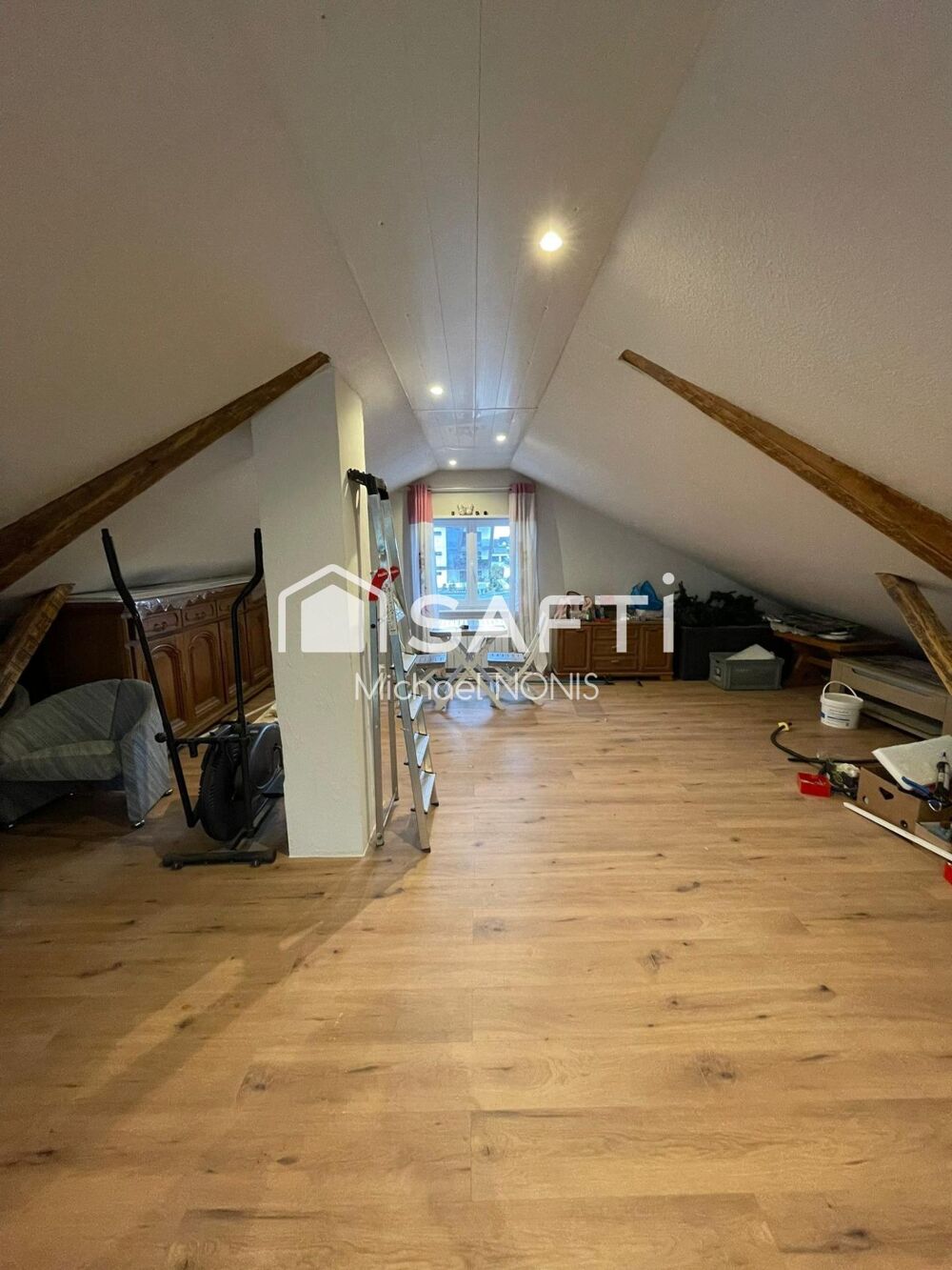 � vendre  Maison Village-Neuf (68128)