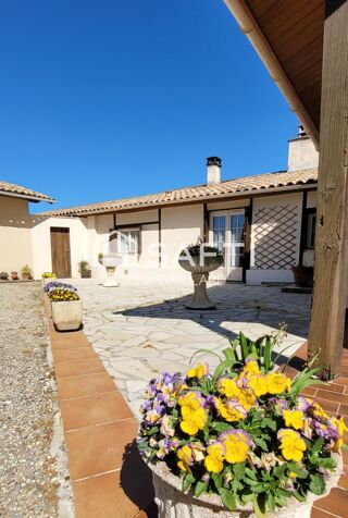  Maison � vendre 8 pi�ces 242 m�