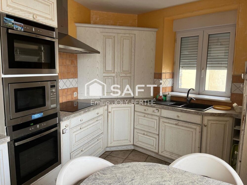 Maison située à Saulges, 115 m²