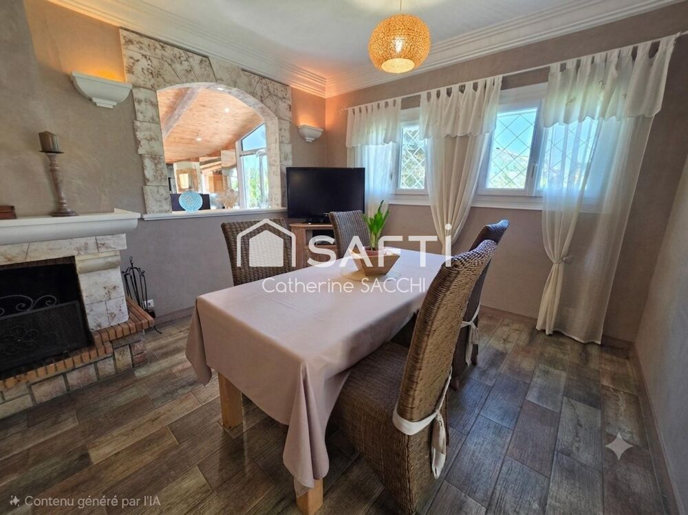 à vendre  Maison Saint-Raphaël (83700)