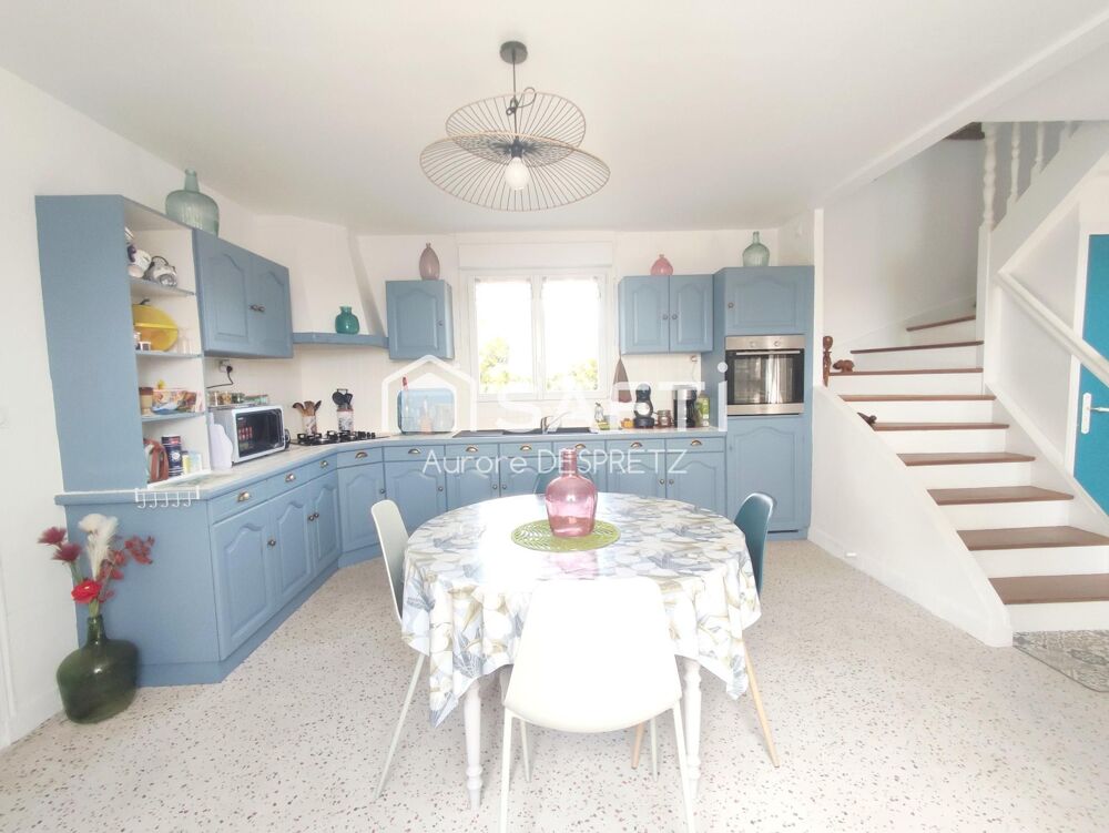 Vente Maison Cléder – Maison rénovée de 94 m² à 200 m de la plage, terrain de 1967 m² Cleder