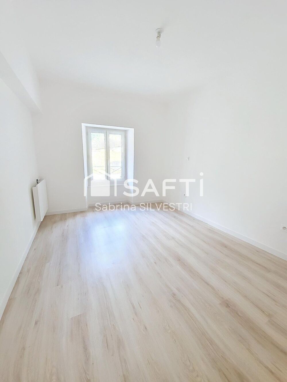 Location Appartement Appartement de type 5 avec suite parental trés lumineux Saint-geoire-en-valdaine