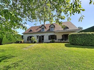  Maison � vendre 8 pi�ces 234 m�