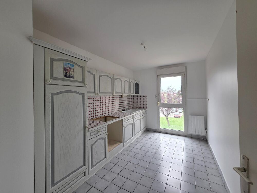 Limite Dijon/Fontaine-lès-D - T5 - 101 m² - balcon