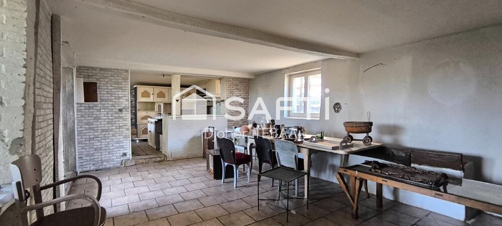 Vente Maison Maison à rénover 100 m² terrain 870 m² La saucelle