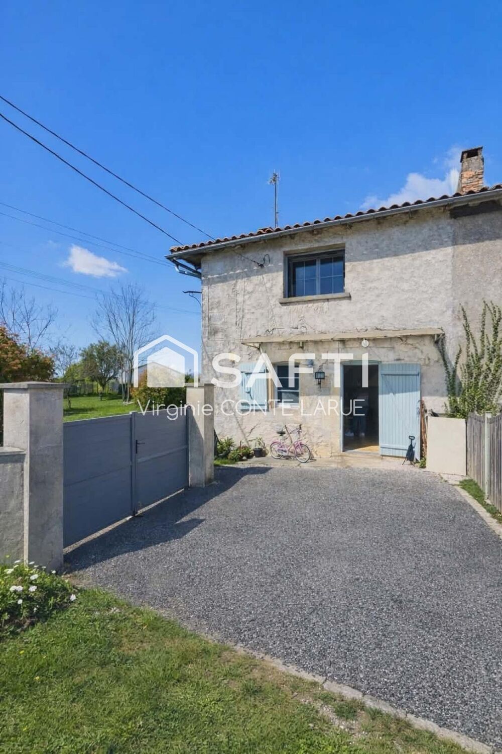 Maison 5 pièces 120 m² · à Saint-Adjutory · 120 m² · 122 000 €