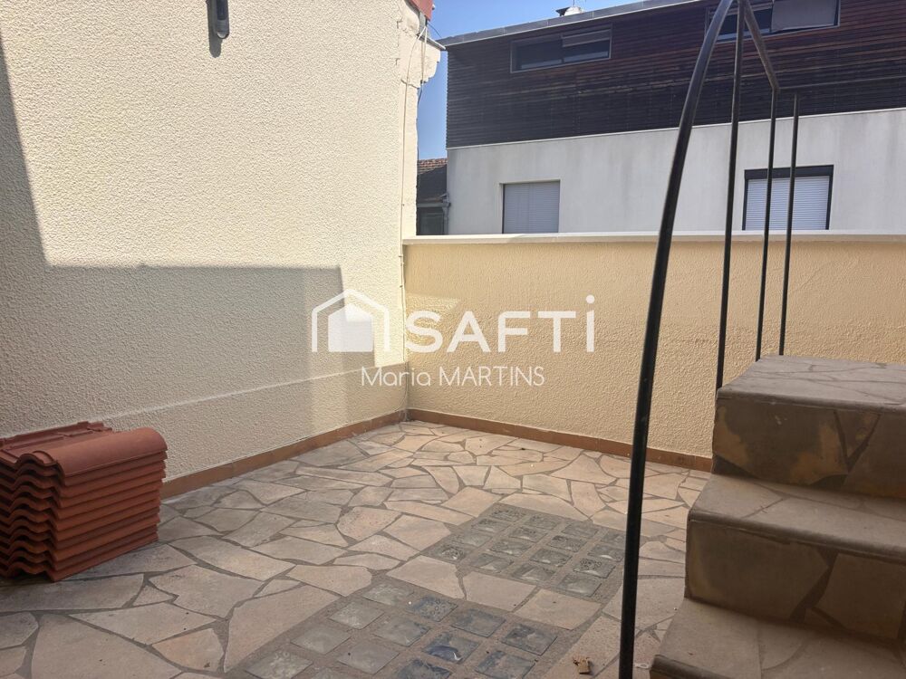 BORDEAUX BASTIDE - DUPLEX A RENOVER AVEC TERRASSE - BEAUX VOLUMES ET FORT POTENTIEL