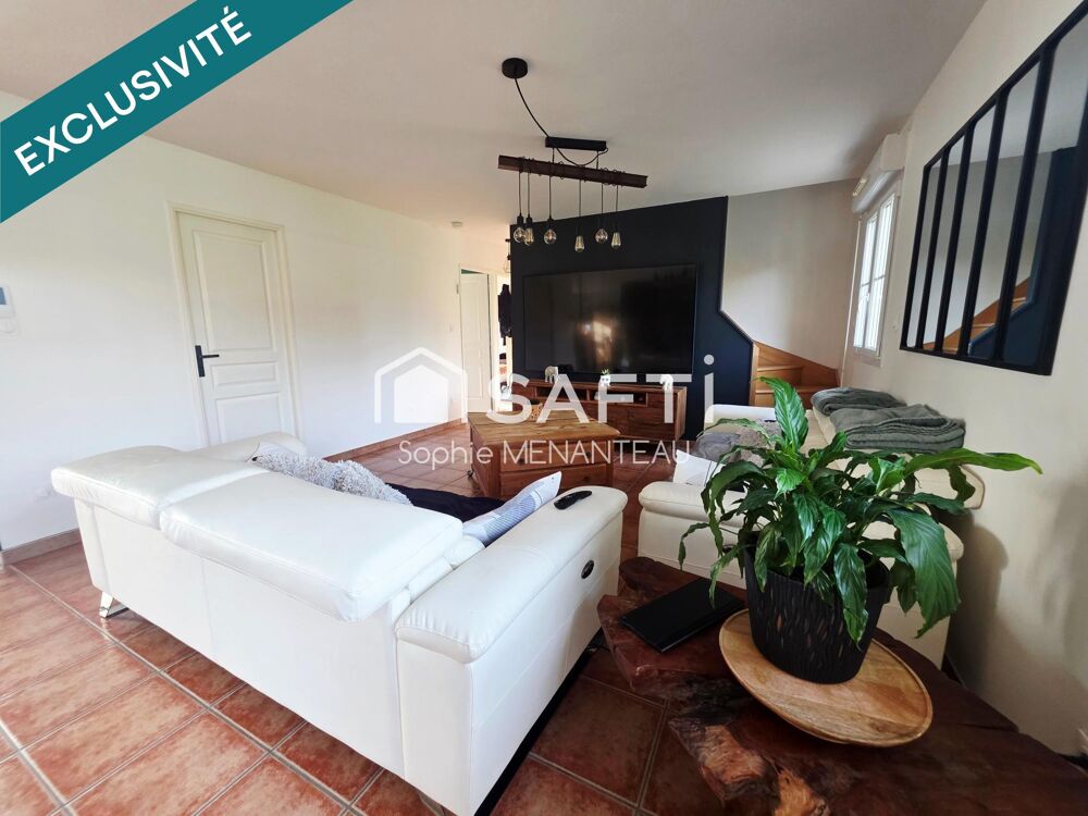 Vente Maison Longvilliers: Plain pied, piscine et Solaire ! Longvilliers