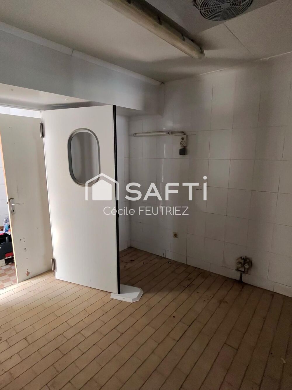 Vente Immeuble Immeuble avec local commercial Larche