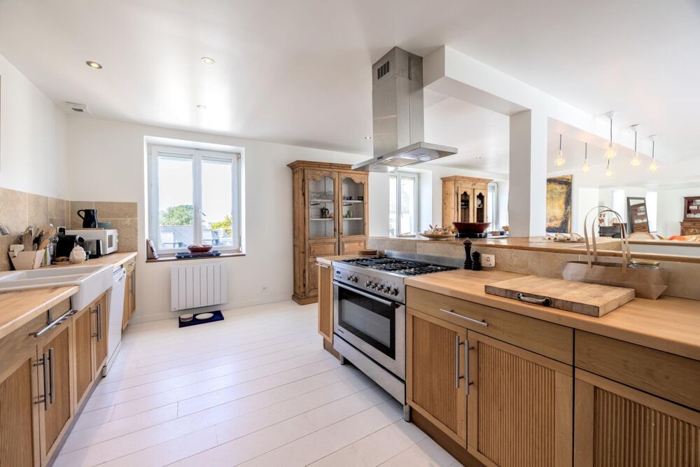 Carantec centre : demeure dexception 438 m²
