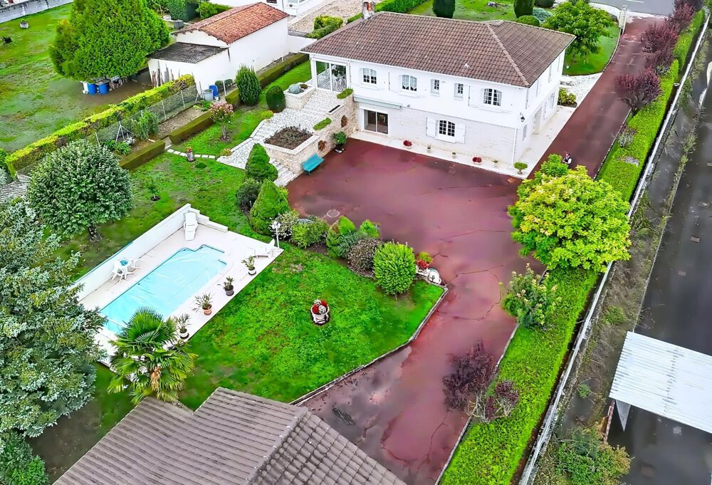 Vente Maison Grande maison familiale avec deux logements possibles idéal également pour profession libérale Chateauneuf-sur-charente