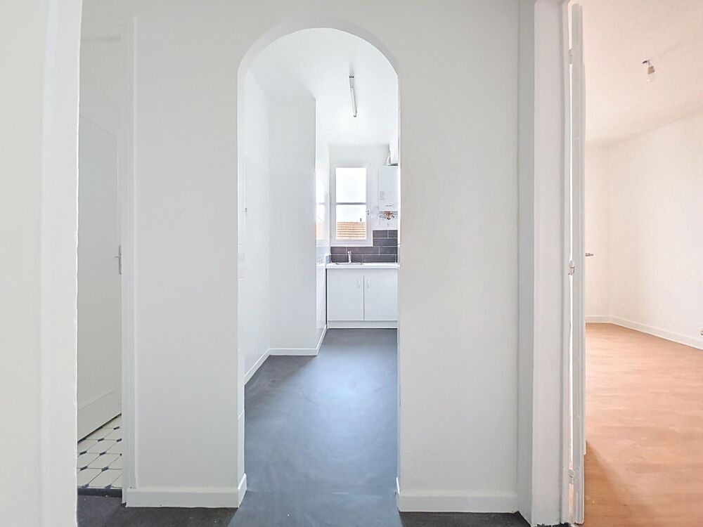 Vente Appartement APPARTEMENT 2-3 PIECES PARC DE LA VILLETTE Le pre-saint-gervais
