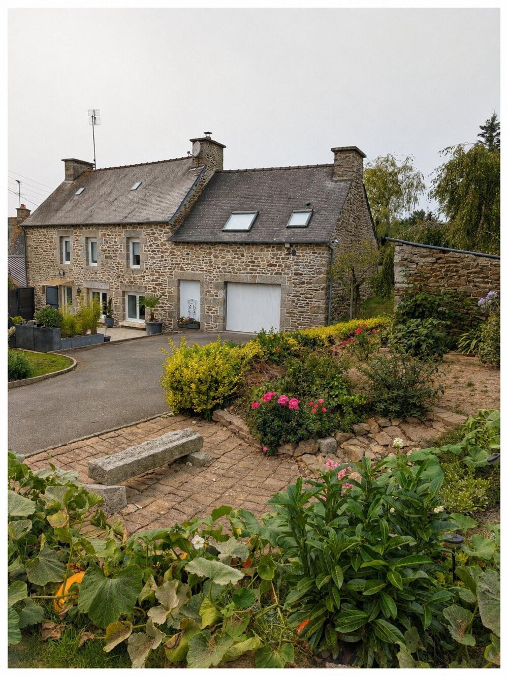 Vente Maison Maison en pierre entièrement rénovée, aucun travaux à prévoir-3 chambres -Jardin clos Saint-carreuc
