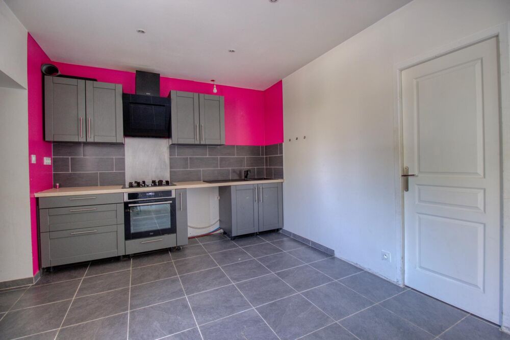 Vente Maison Maison de ville familiale  de 152 m² avec grand jardin de 1 526 m². Saint-juery